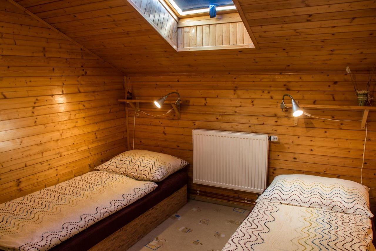 Apartmany Pod Lesem Rodvinov Ngoại thất bức ảnh